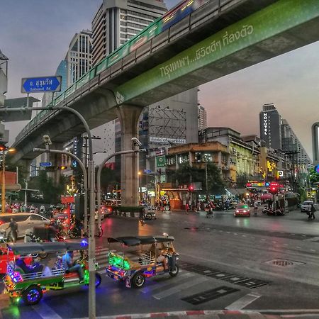 Nysa Hotel Bangkok Sukhumvit 11 Dış mekan fotoğraf The station in 2019