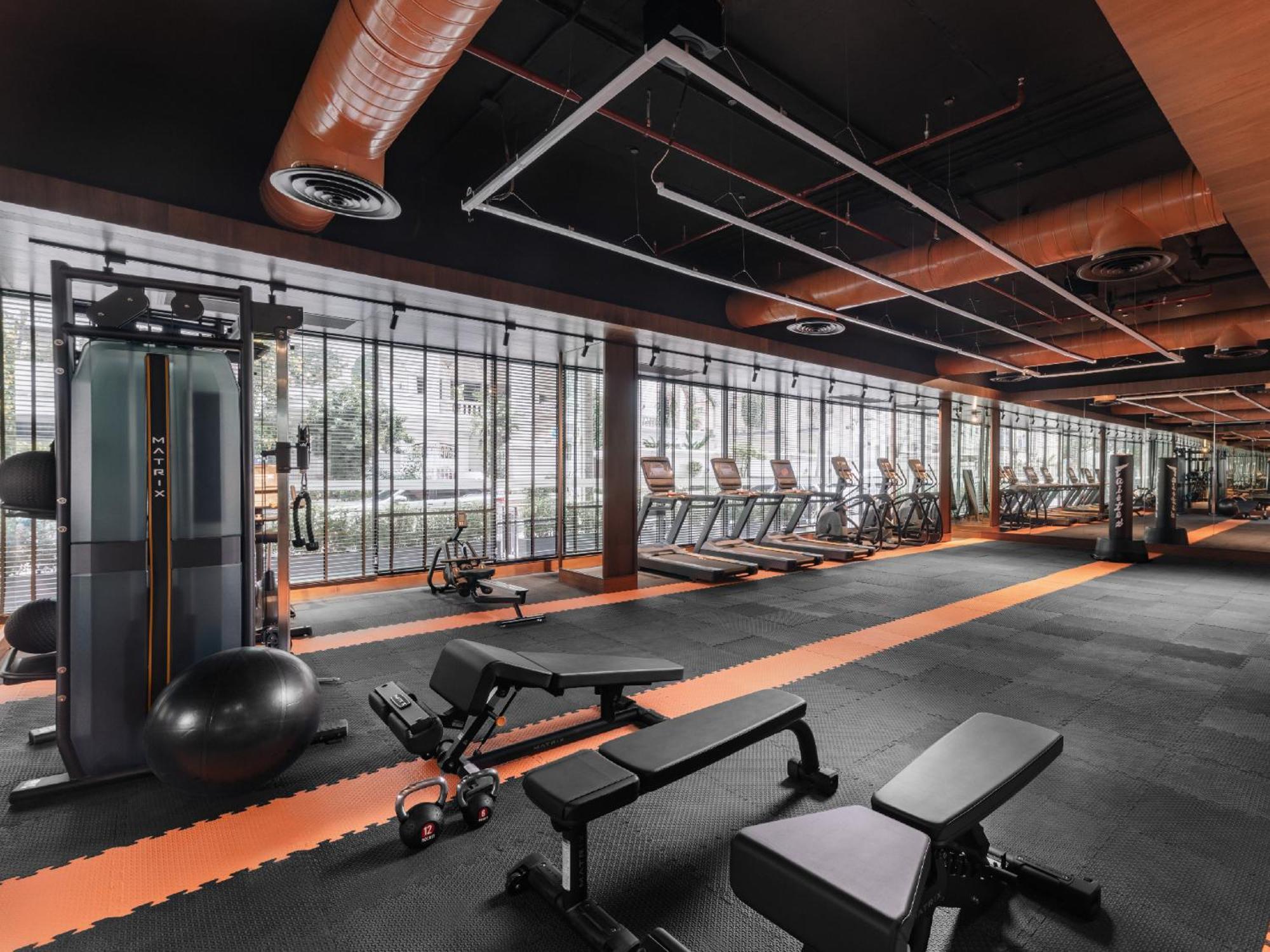 Nysa Hotel Bangkok Sukhumvit 11 Dış mekan fotoğraf The gym at the hotel