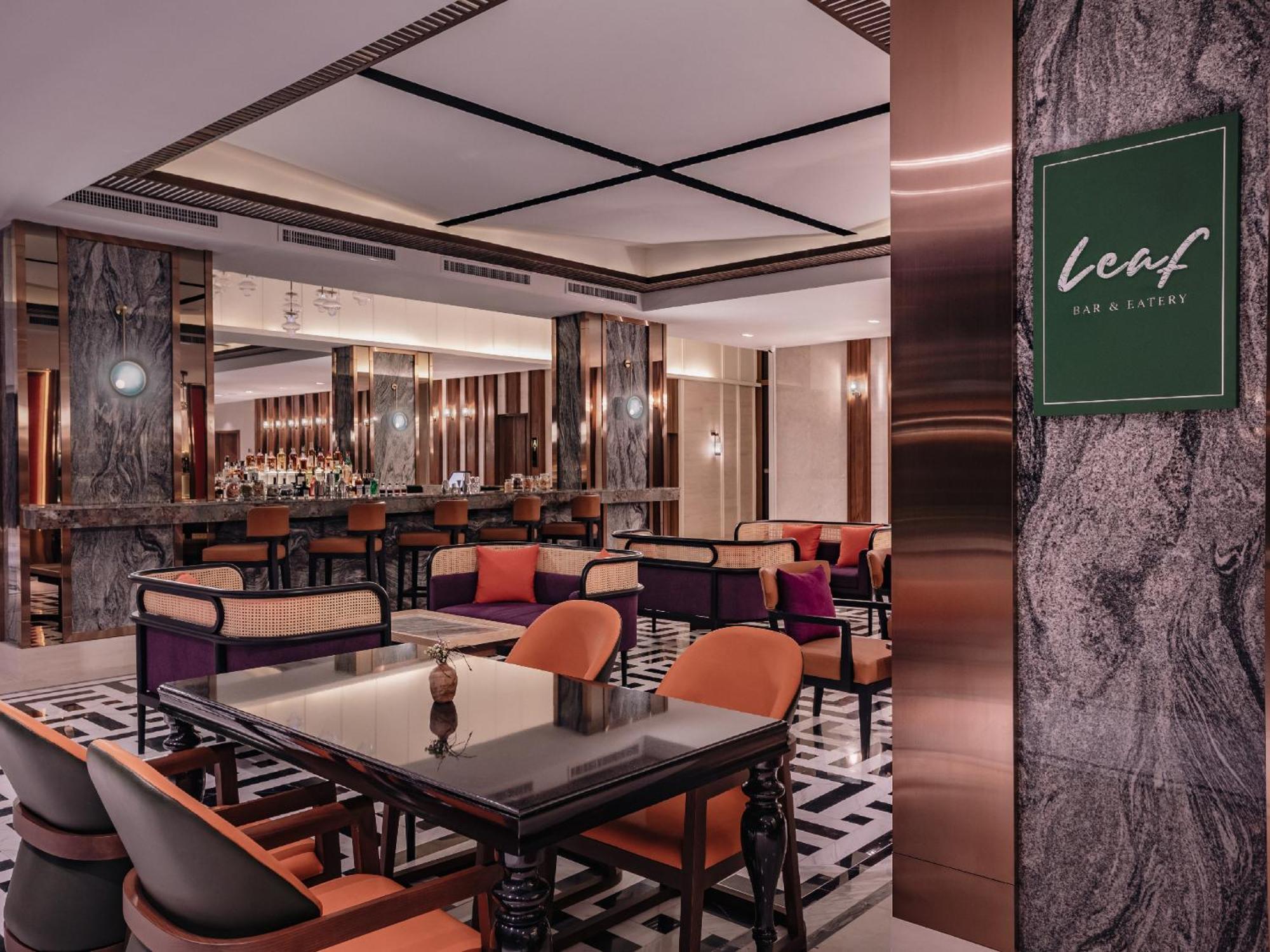 Nysa Hotel Bangkok Sukhumvit 11 Dış mekan fotoğraf Verf Bar & Lounge