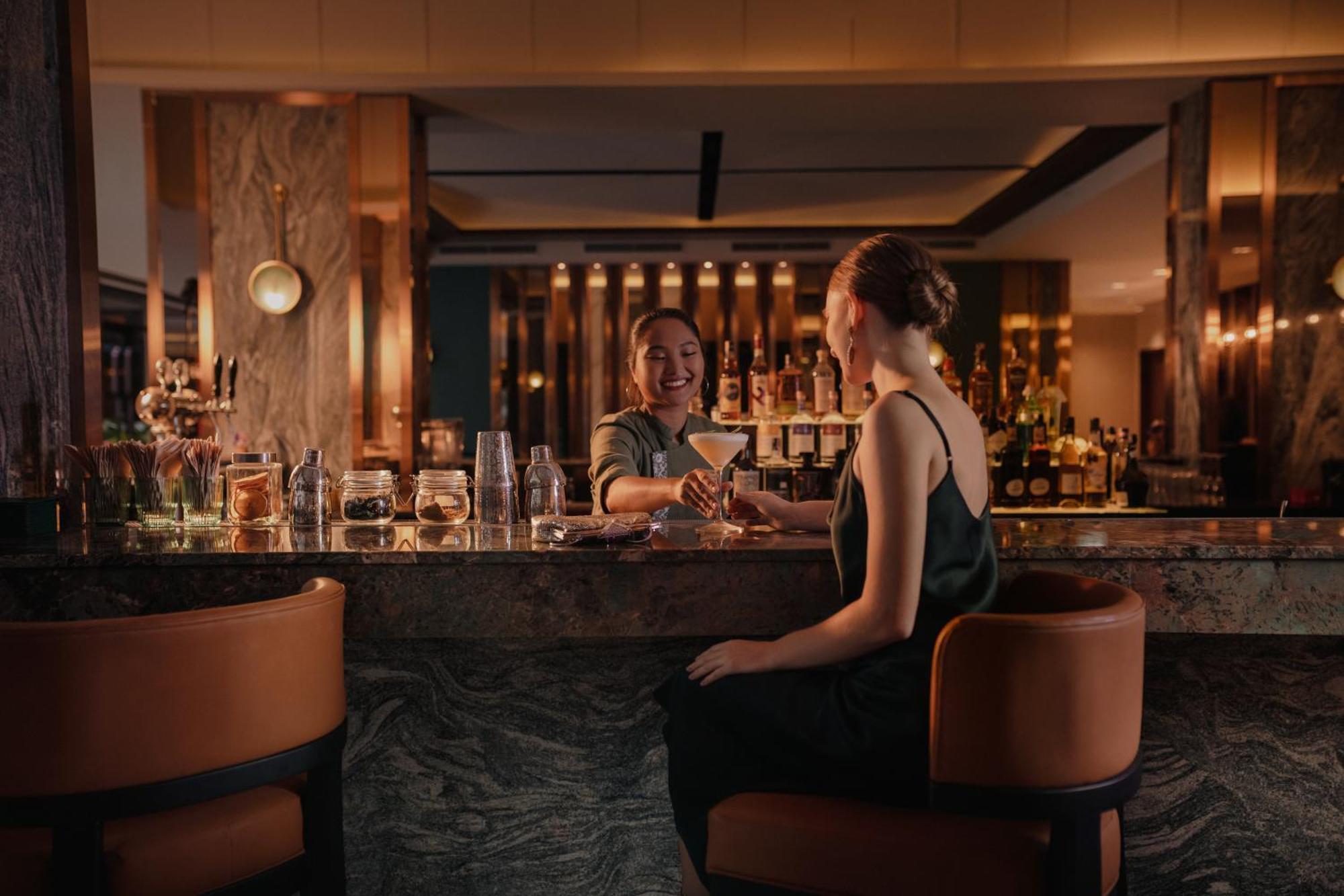 Nysa Hotel Bangkok Sukhumvit 11 Dış mekan fotoğraf The Bar